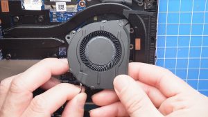 Disconnect the right cooling fan.