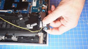 ***FOLLOW THE ORIGINAL STEPS IN REVERSE TO REASSEMBLE YOUR LAPTOP.