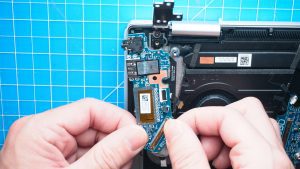 ***FOLLOW THE ORIGINAL STEPS IN REVERSE TO REASSEMBLE YOUR LAPTOP.