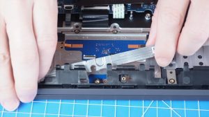 ***FOLLOW THE ORIGINAL STEPS IN REVERSE TO REASSEMBLE YOUR LAPTOP.